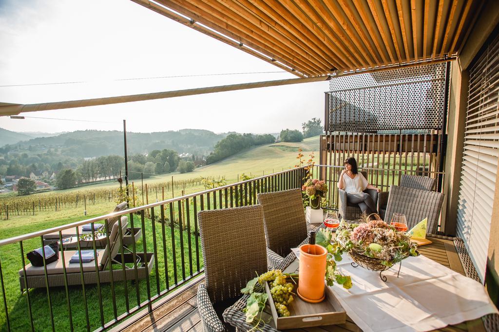 Appartement Wohnen Im Wein à Ehrenhausen Extérieur photo