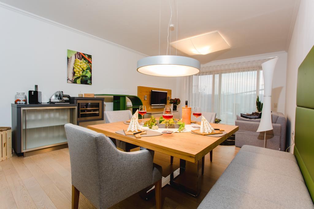 Appartement Wohnen Im Wein à Ehrenhausen Extérieur photo