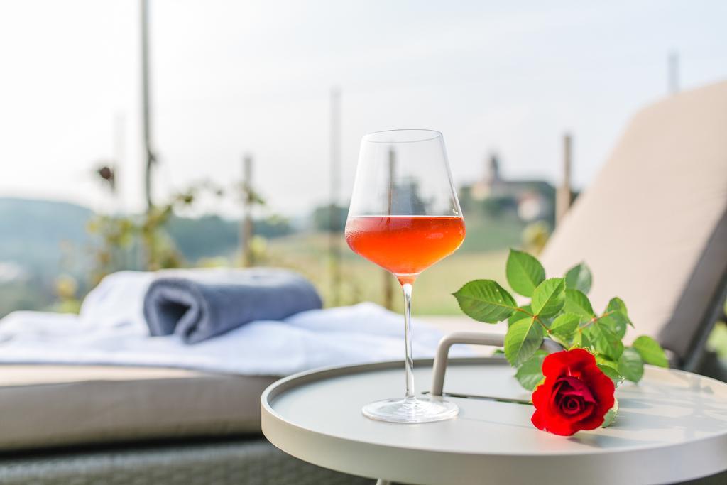 Appartement Wohnen Im Wein à Ehrenhausen Extérieur photo