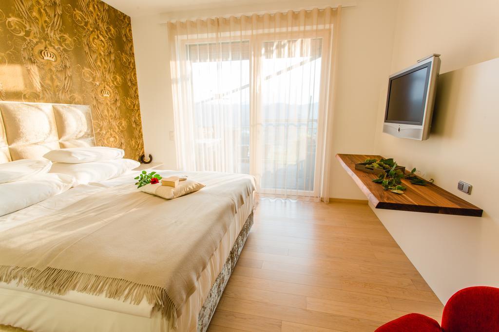 Appartement Wohnen Im Wein à Ehrenhausen Extérieur photo